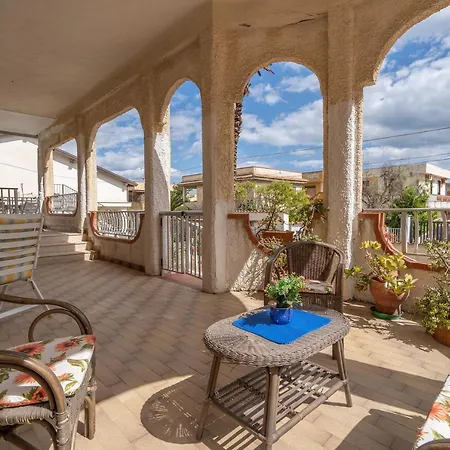 Fortezza Villa Azzurra Agnone Bagni Exterior photo